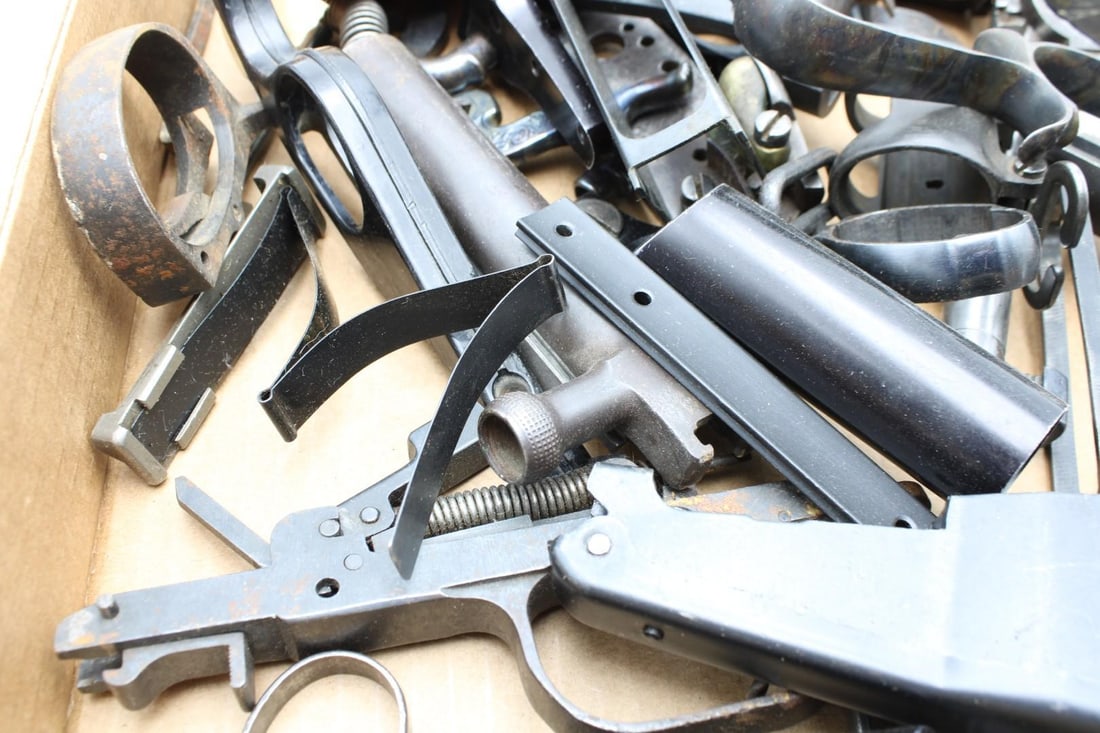 Gunsmiths Lot - 5