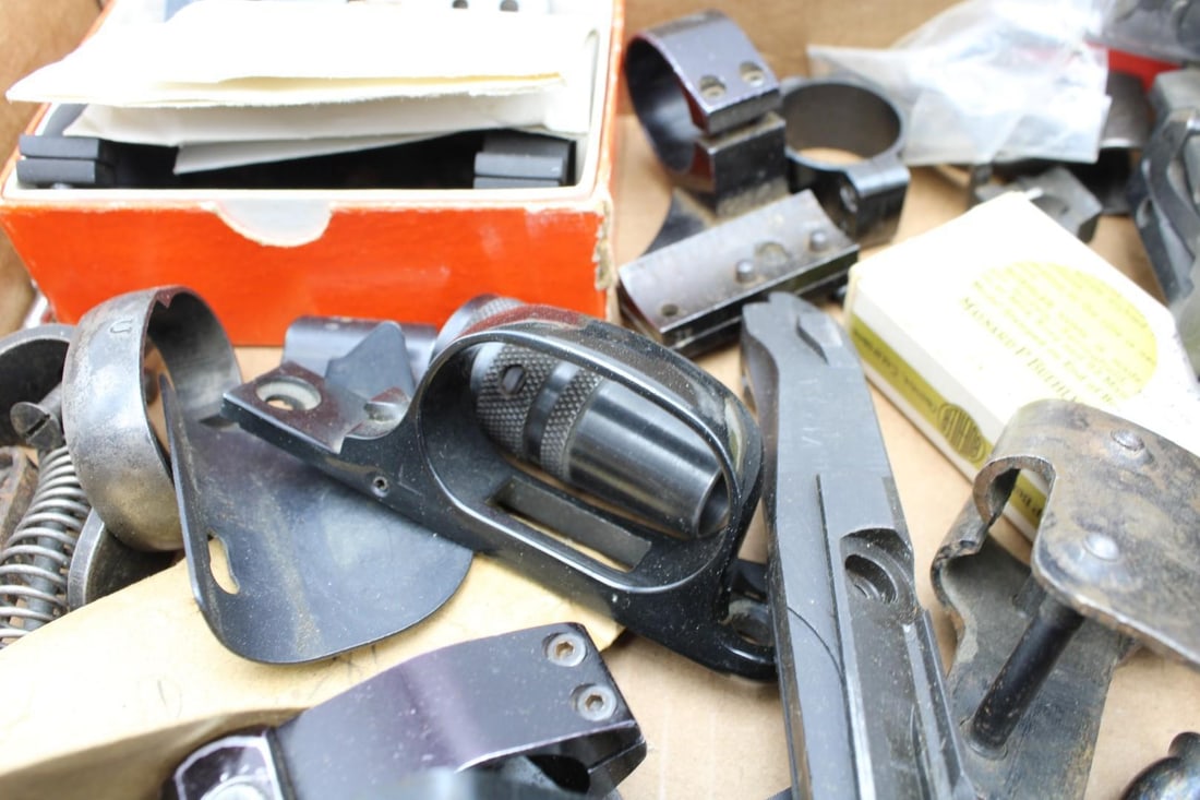 Gunsmiths Lot - 8