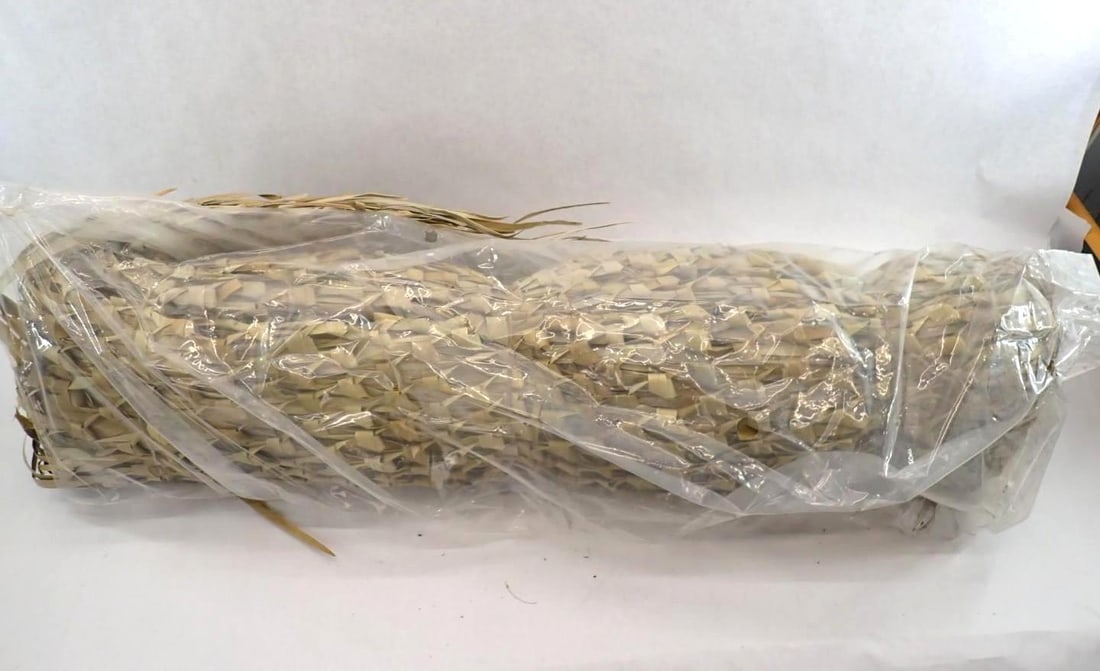 Cabela's Northern Flight Marsh Grass: (4) 48" x 48" sheets