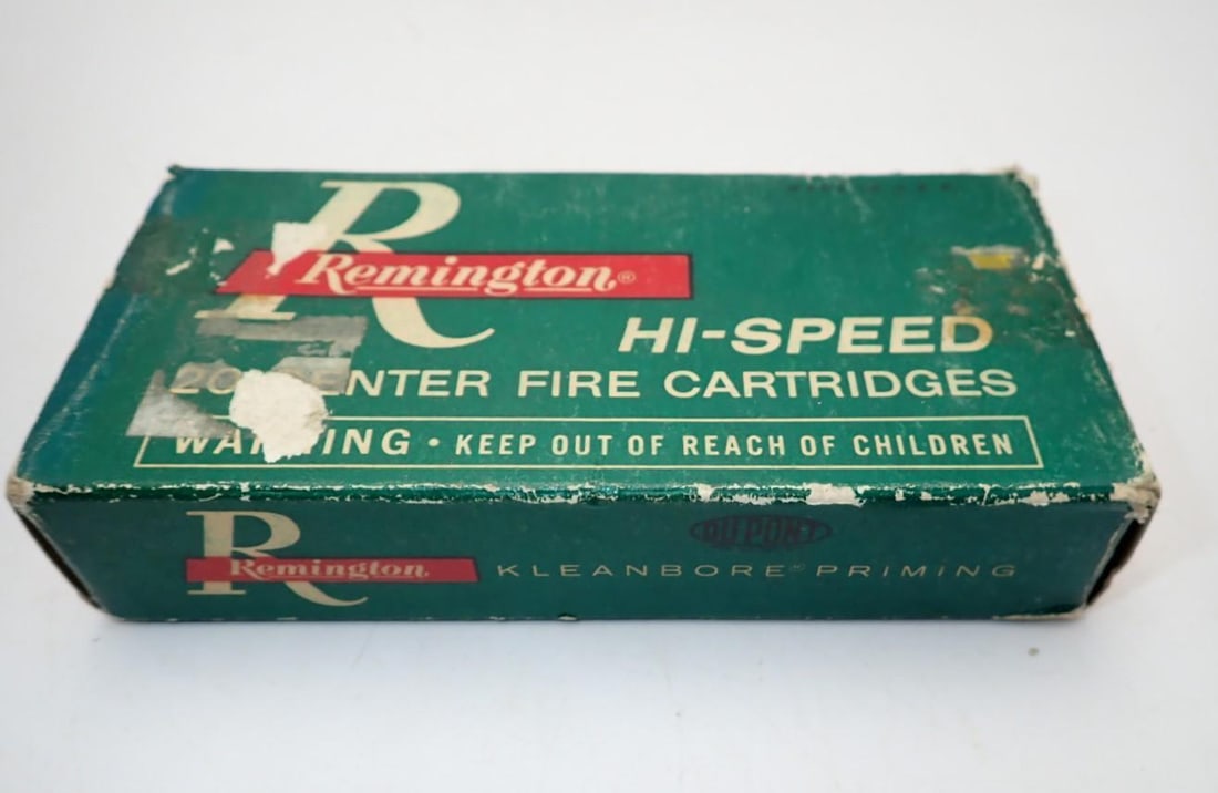 Vintage Box of Remington .32 Remington Cartridges: Vintage Box of Remington .32 Remington Cartridges