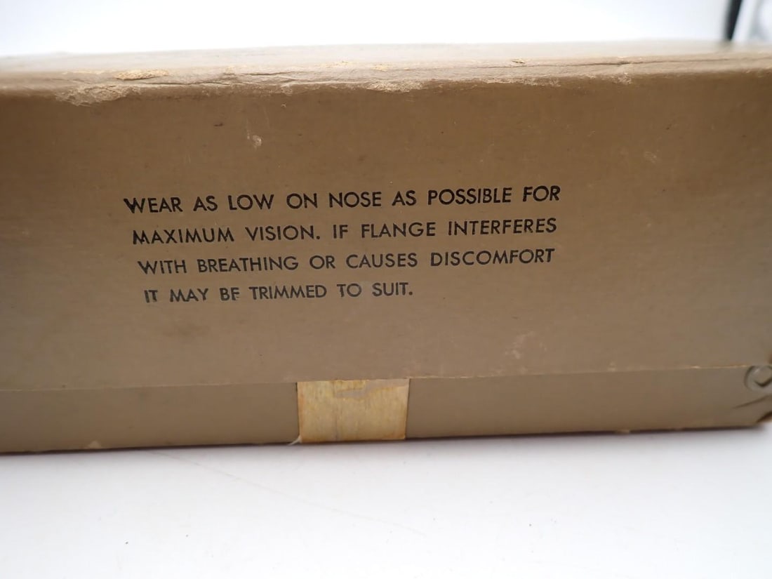 Box of (6) U.S. Type B-8 Flying Goggles - 6