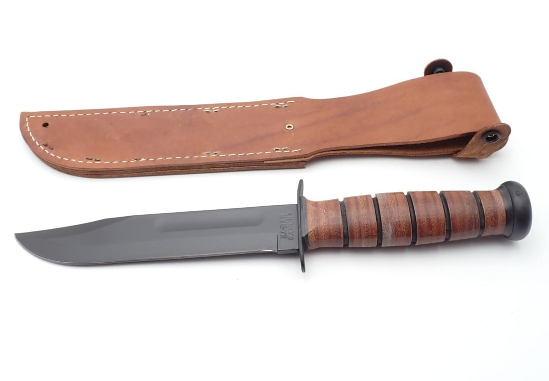 Ka-Bar U.S.M.C. Fighting Knife - 2