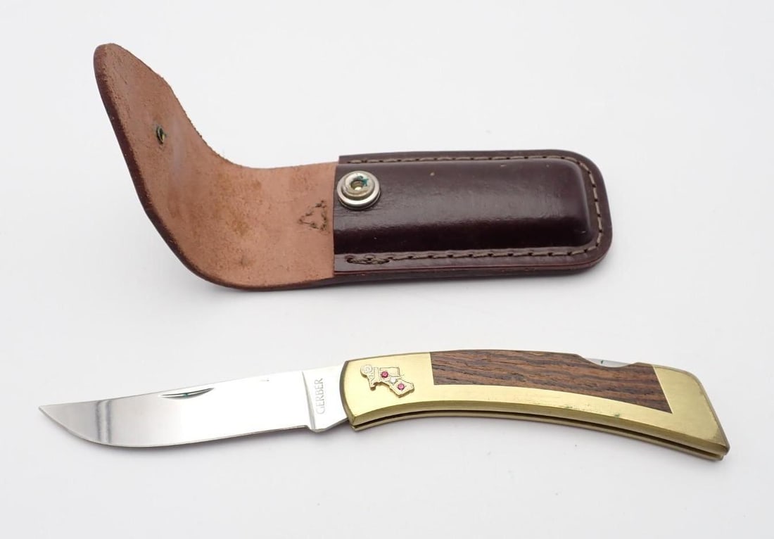 Vintage Gerber New England Bell Systems Award Folding Knife (1 of 9)
