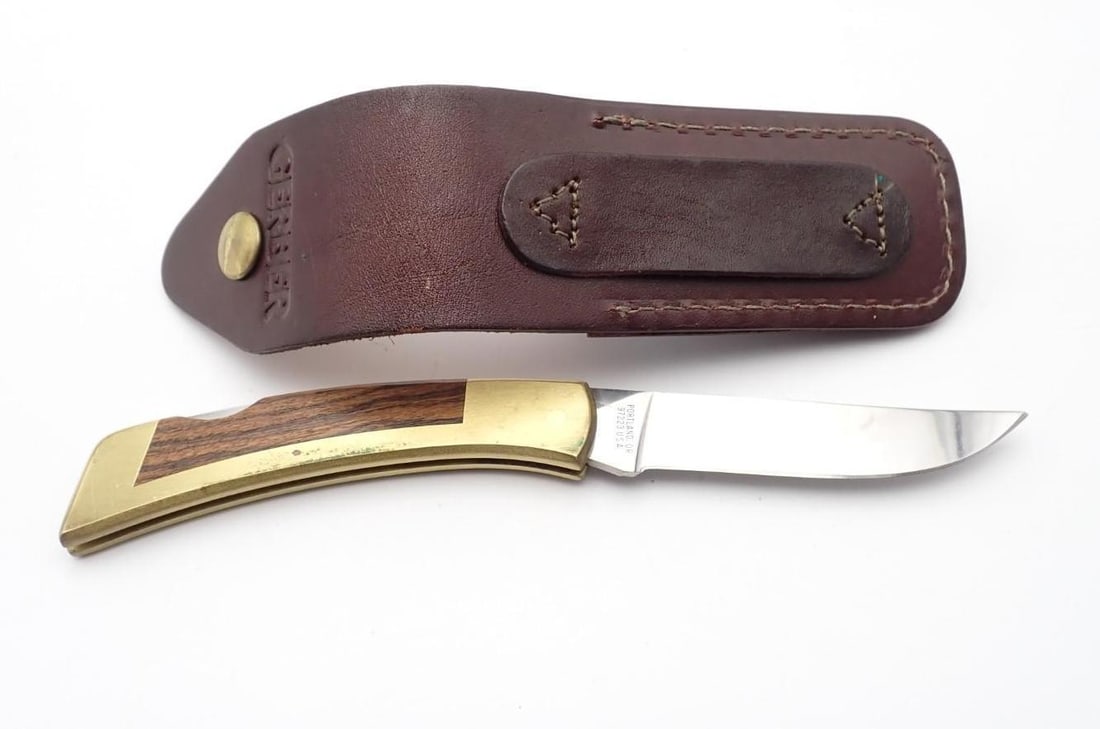 Vintage Gerber New England Bell Systems Award Folding Knife - 2