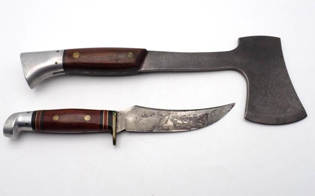Western Hatchet & Fixed Blade Knife (1 of 7)