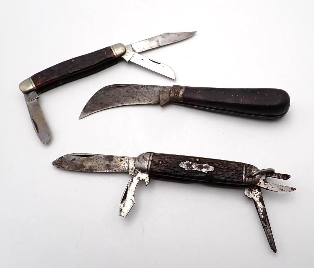 (3) Vintage Camillus Folding Knives - 2