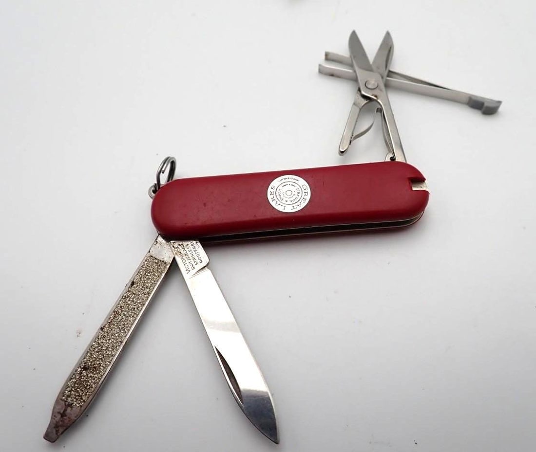 (2) Victorinox Pen Knives & (1) Leatherman Tool - 4
