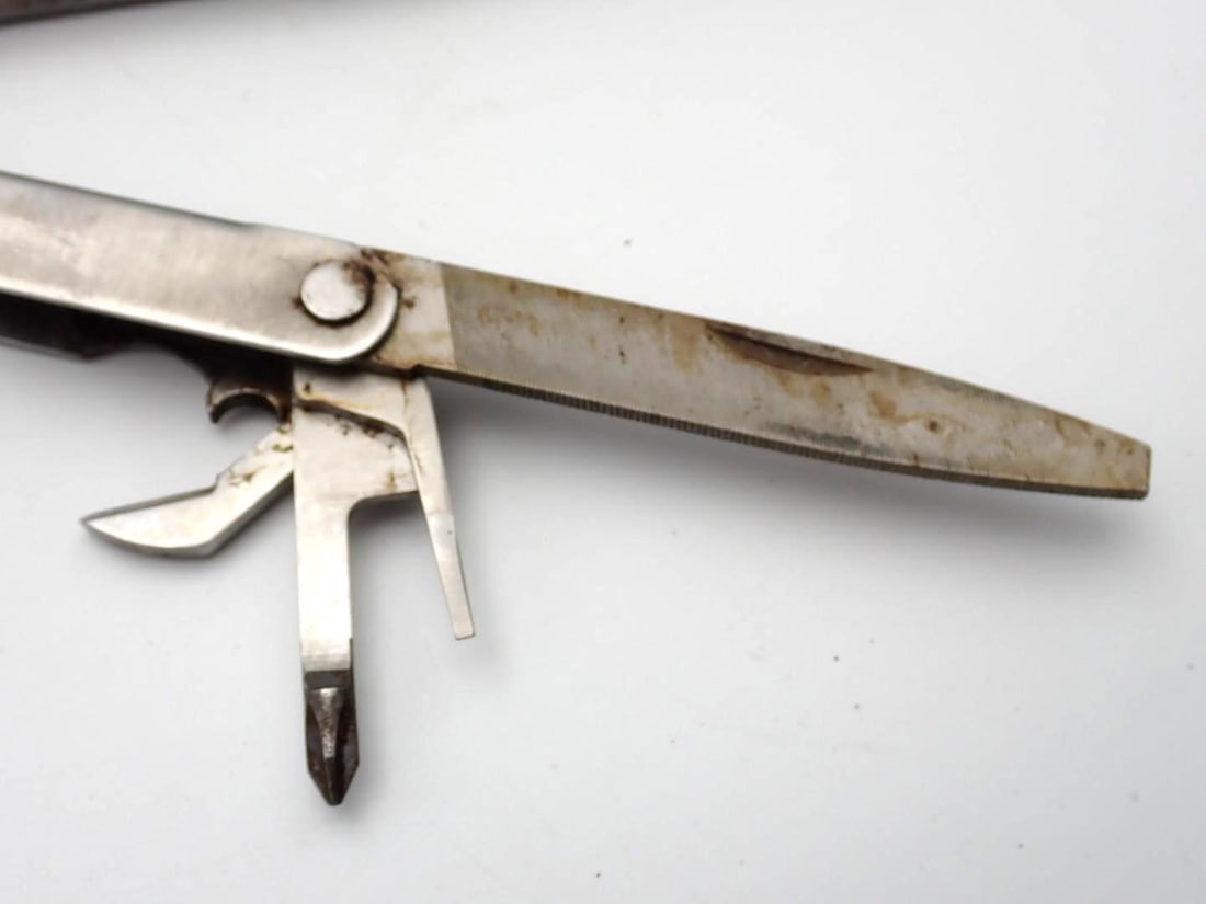 (2) Swiss Army Pen Knives & (1) Leatherman Tool - 6