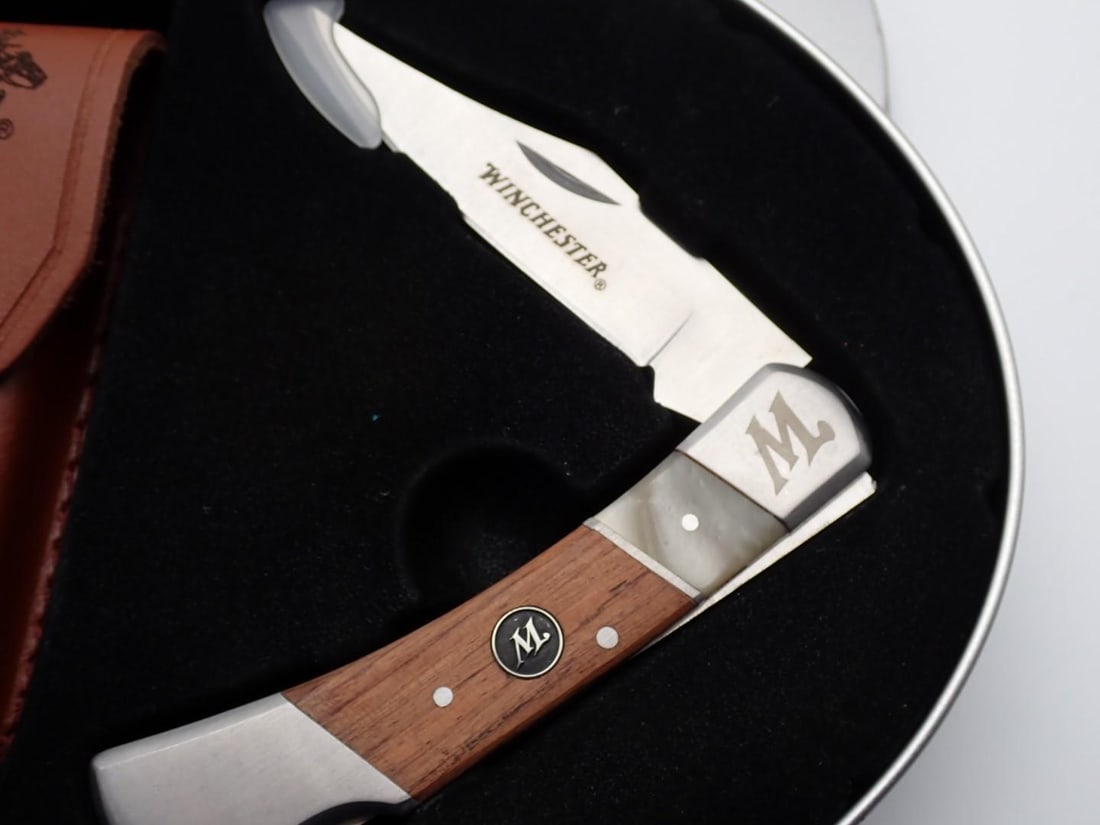 Winchester Folding Knife & Sheath - 2