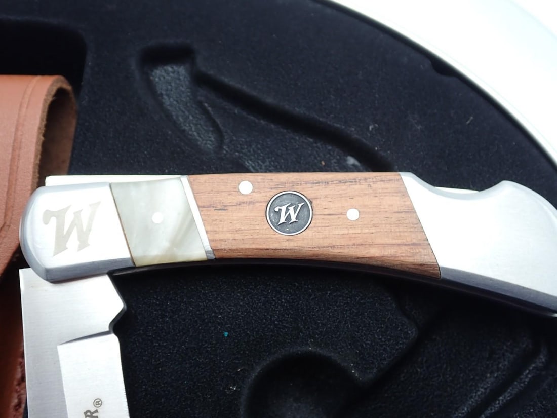 Winchester Folding Knife & Sheath - 5