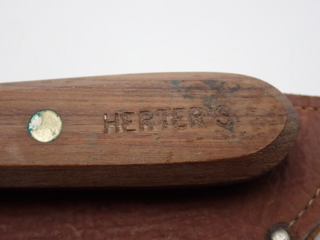 (2) Herters Skinning Knives - 3