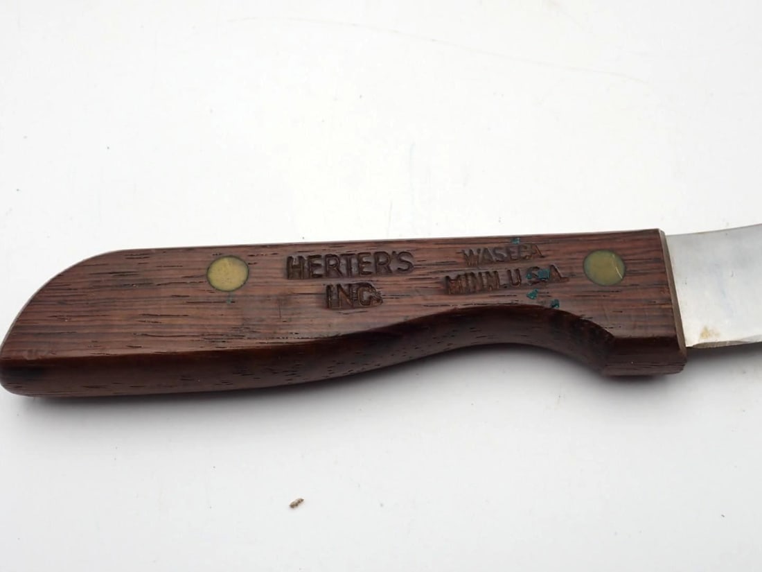 (2) Herters Skinning Knives - 5