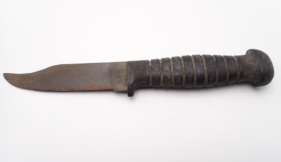 Vintage Colonial U.S.N. Fixed Blade Knife (1 of 8)