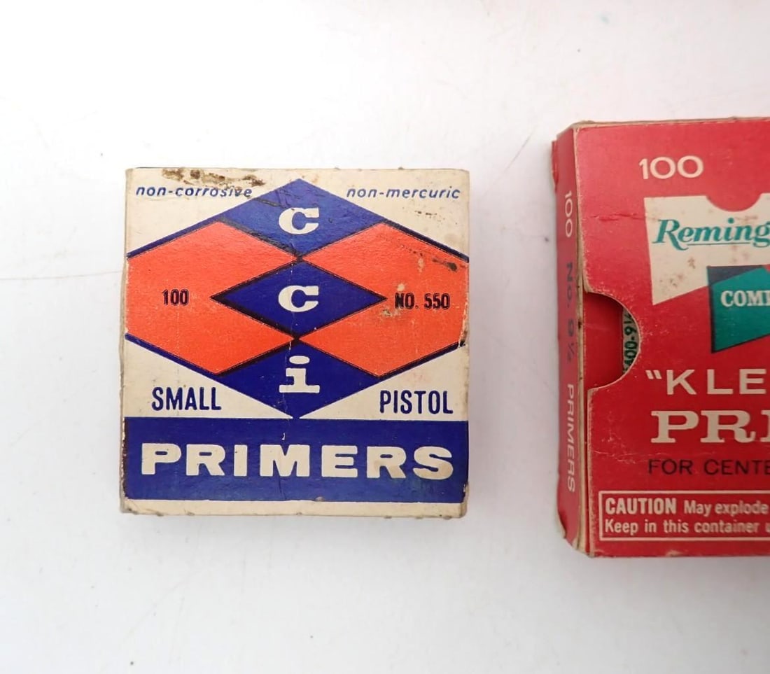 (1000) Federal Small Rifle Primers - 2