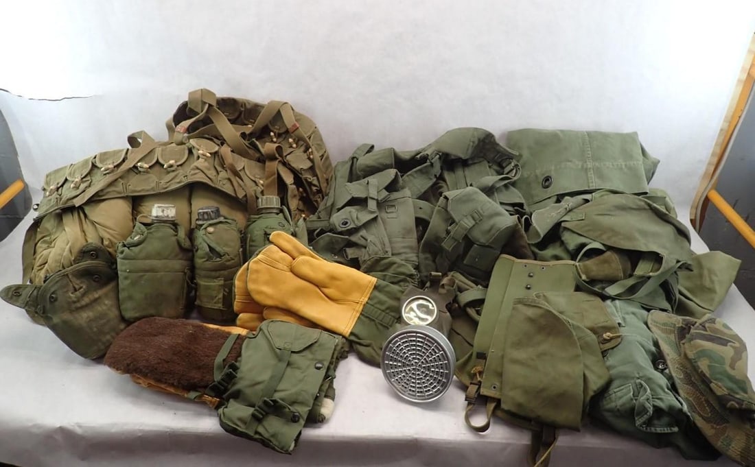 (25) U.S. Military Web & Clothing Articles (1 of 18)