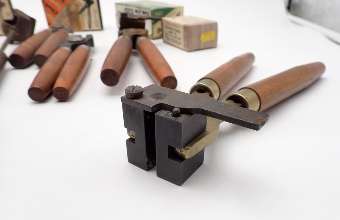 Bullet Moulding Equipment - 3