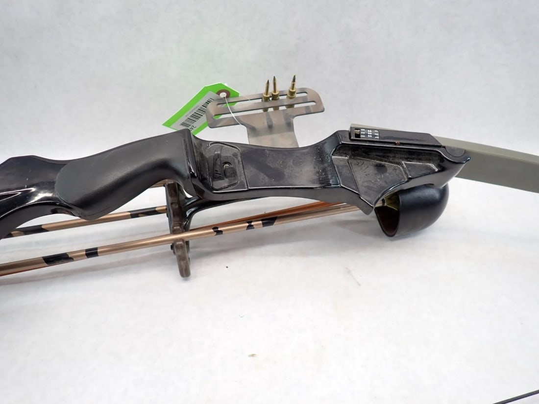 Vintage Shadow 100 Compound Bow - 4