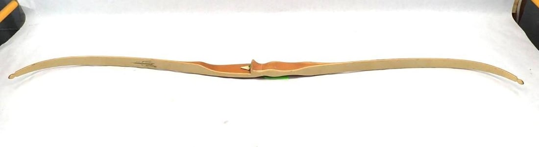 Vintage Shakespeare X22 Wonderbow Recurve Bow: AMO 60", 50#