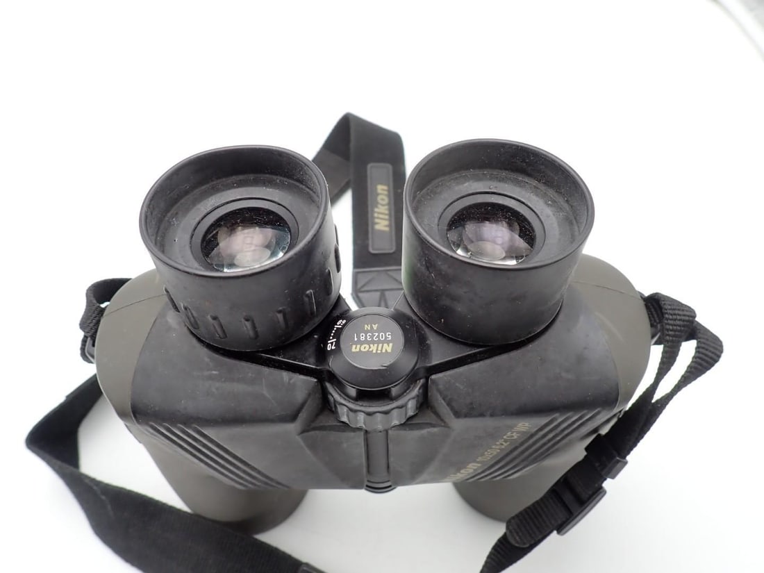 Nikon 10 x 50 Binoculars - 4