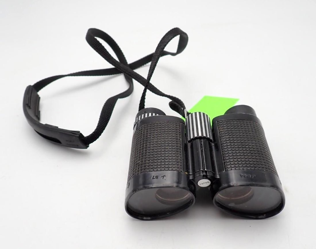 Nikon 7 x 21 Binoculars (1 of 4)