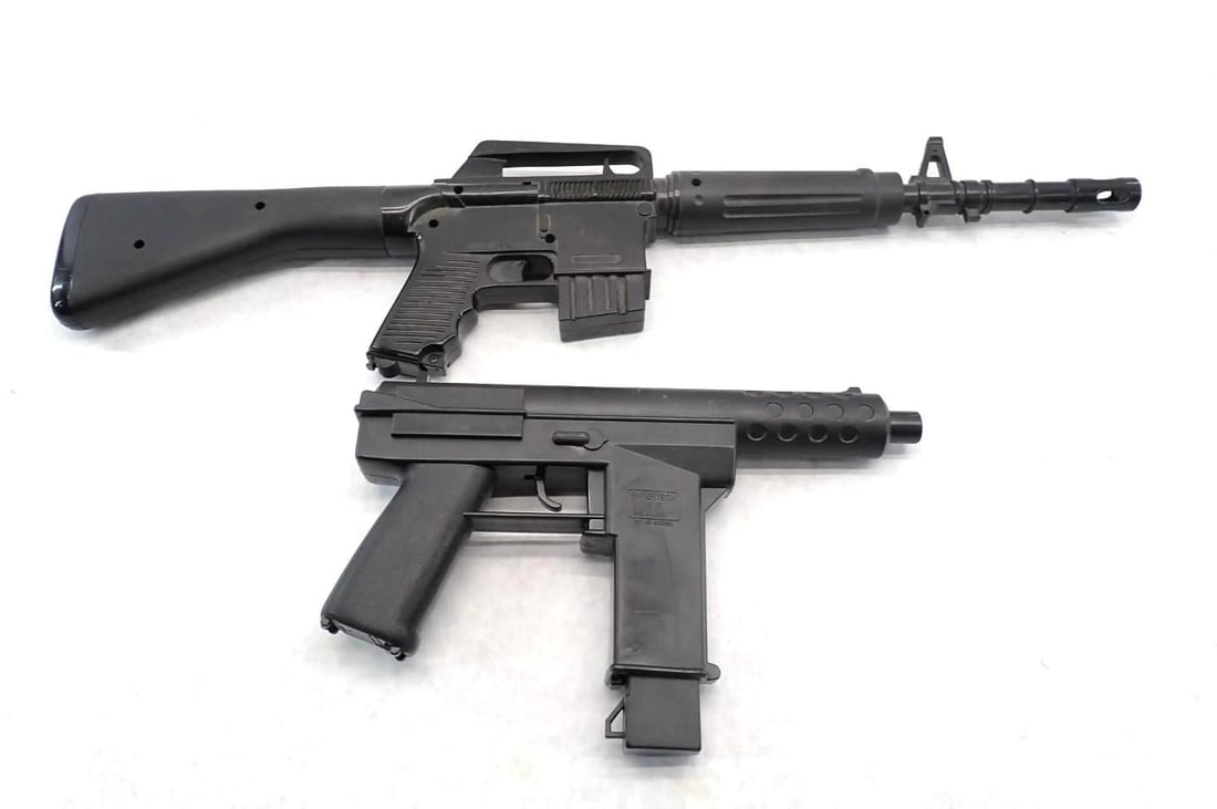 (2) Toy Guns (1 of 2)