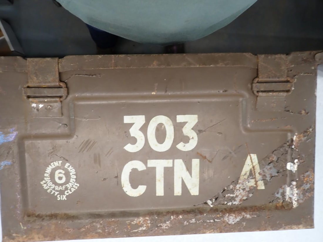 British Steel Ammo Can W/ (2) Interior Crates - 7