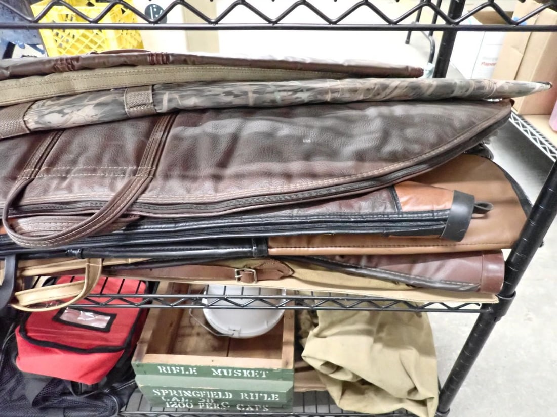 Gun Show Lot - 13