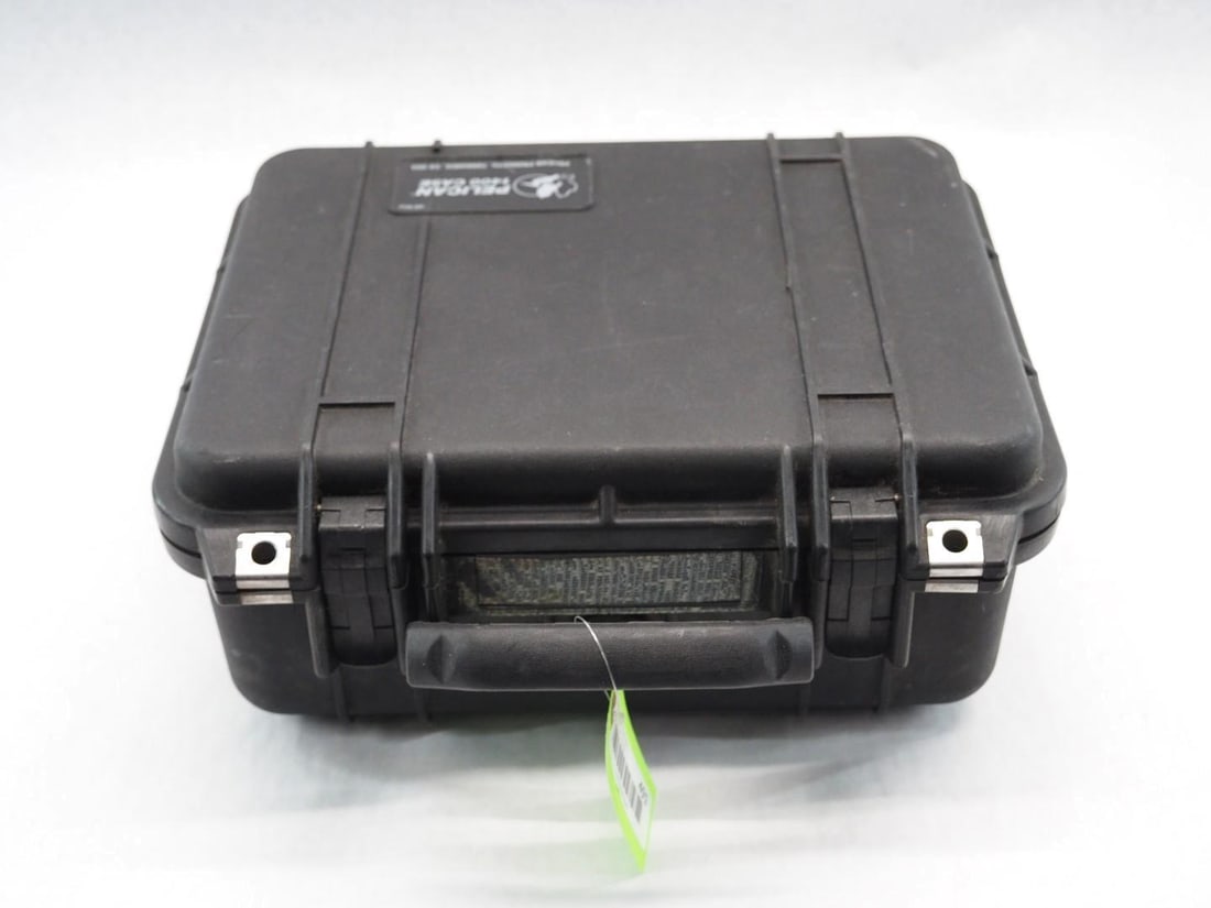 Pelican 1400 Case: interior 11.81" x 8.87" x 5.18"