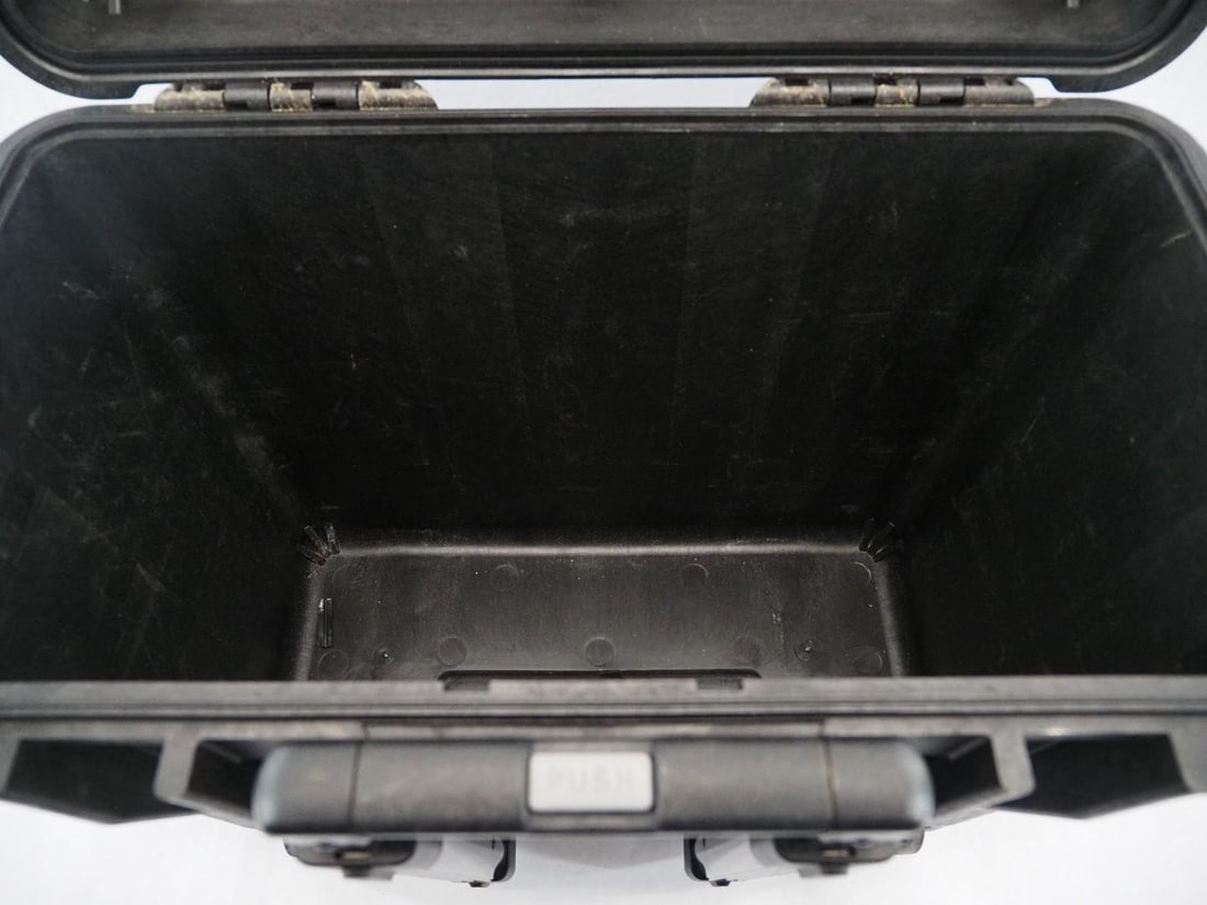 Pelican 1440 Rolling Case - 5