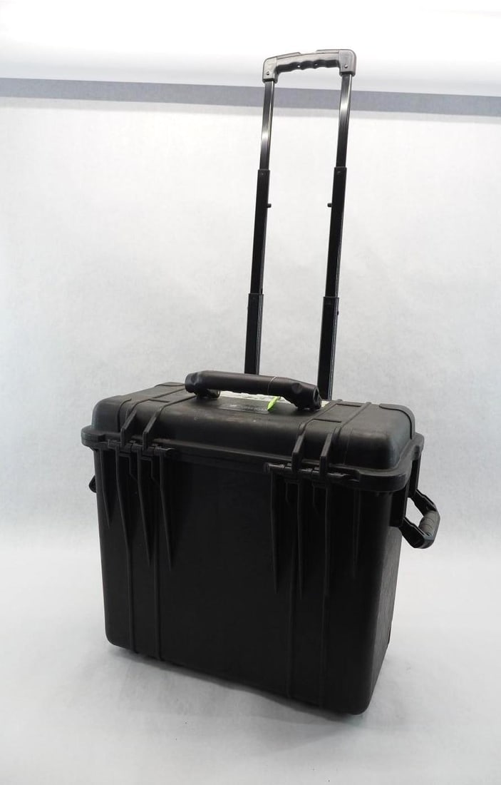 Pelican 1440 Rolling Case - 7