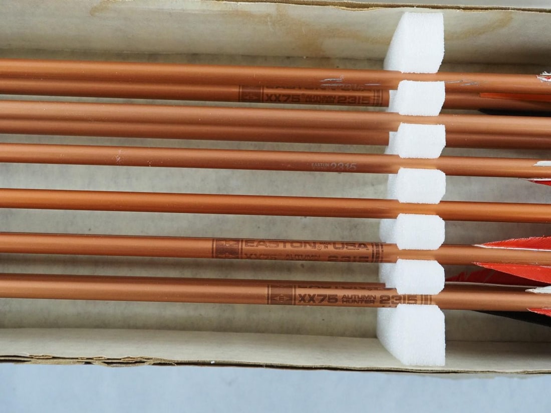 (16) Vintage Arrows - 7