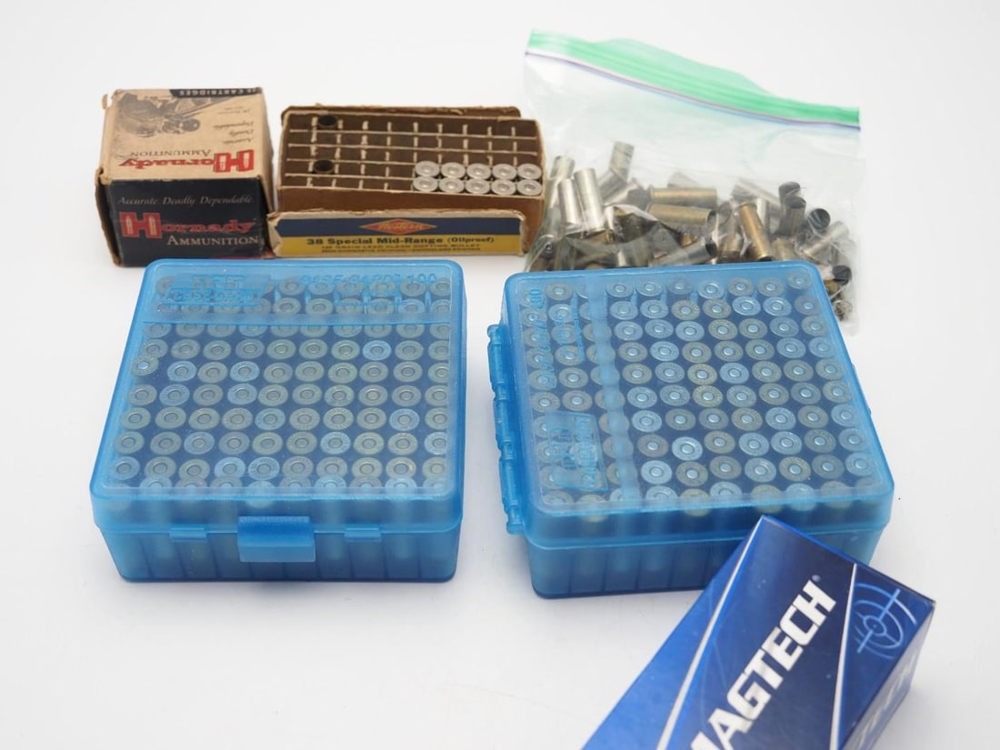 (265) .38 Special Cartridges - 3
