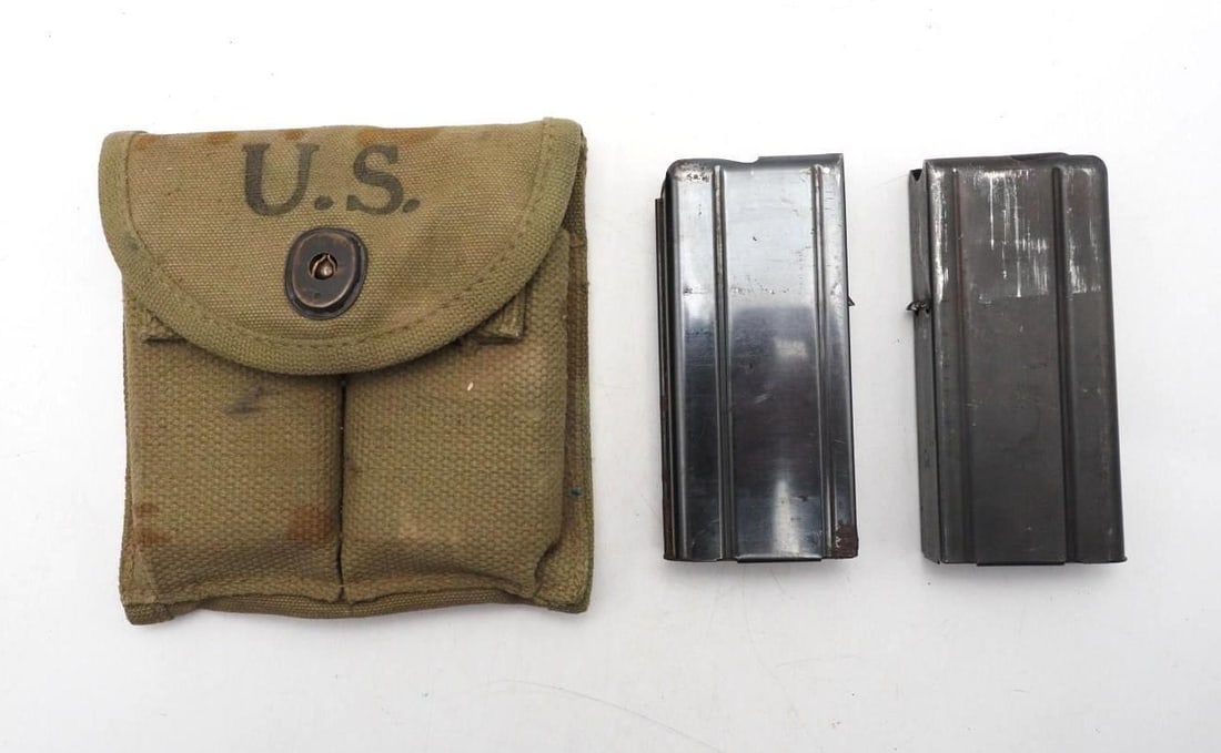 Vintage U.S. M-1 Carbine Magazine Pouch W/ (2) Magazines: marked "G. & R. Co. / 1943"