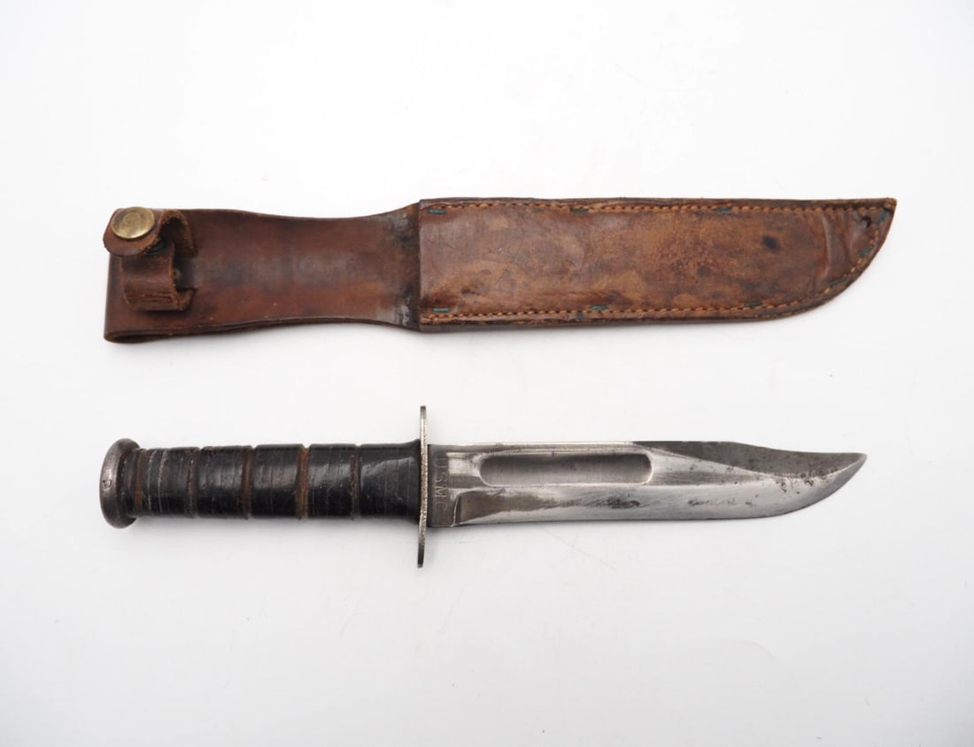 Vintage Ka-Bar U.S.M.C. Fighting Knife - 2