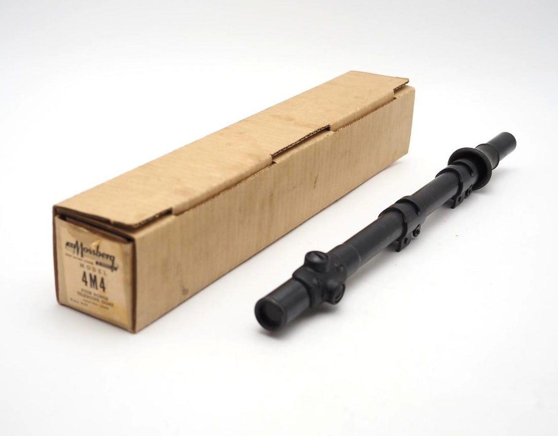 Vintage Mossberg M4D 4x Rifle Scope: in the box