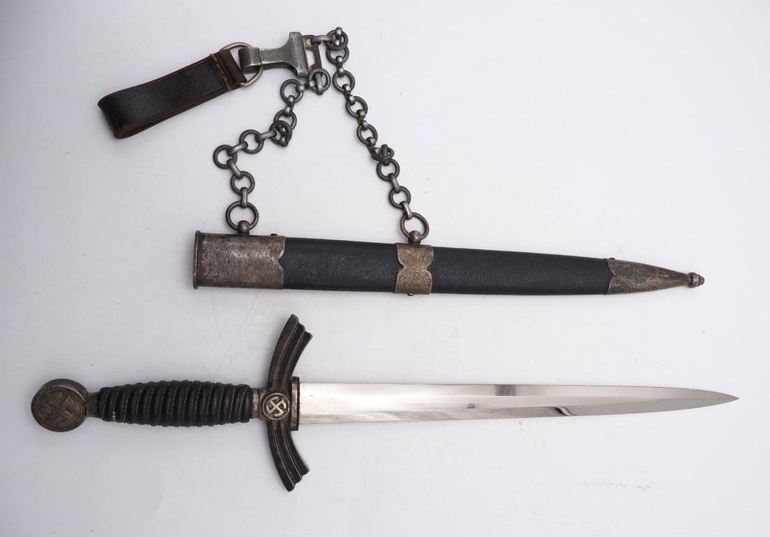 WWII German Luftwaffe Dagger - 2