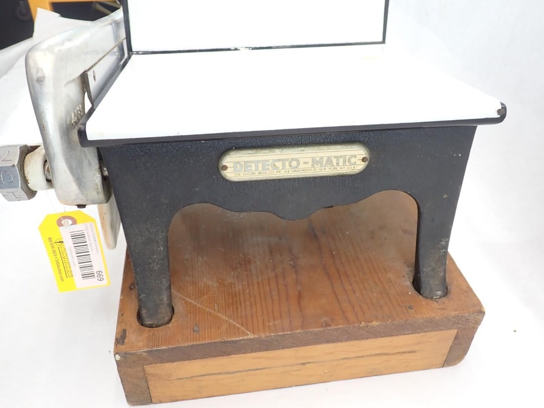 Vintage Jacobs Detecto-Matic Meat Slicer - 3