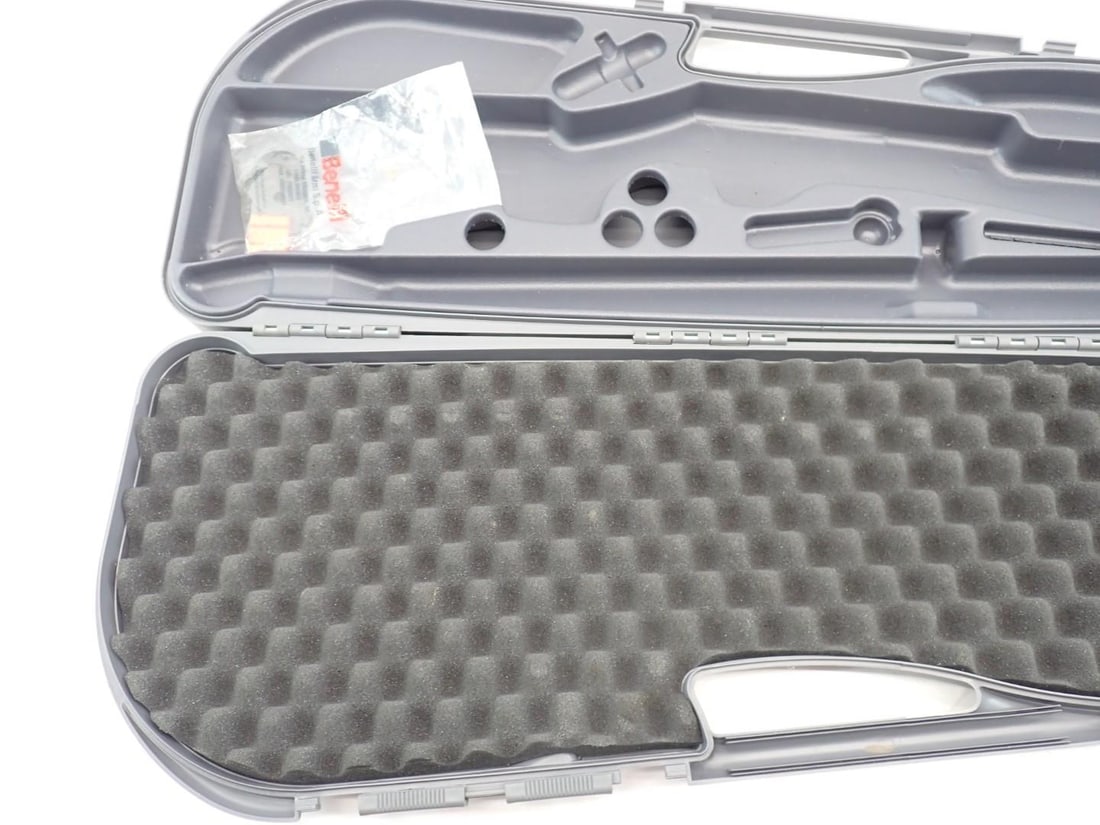 (2) Hard Gun Cases - 4