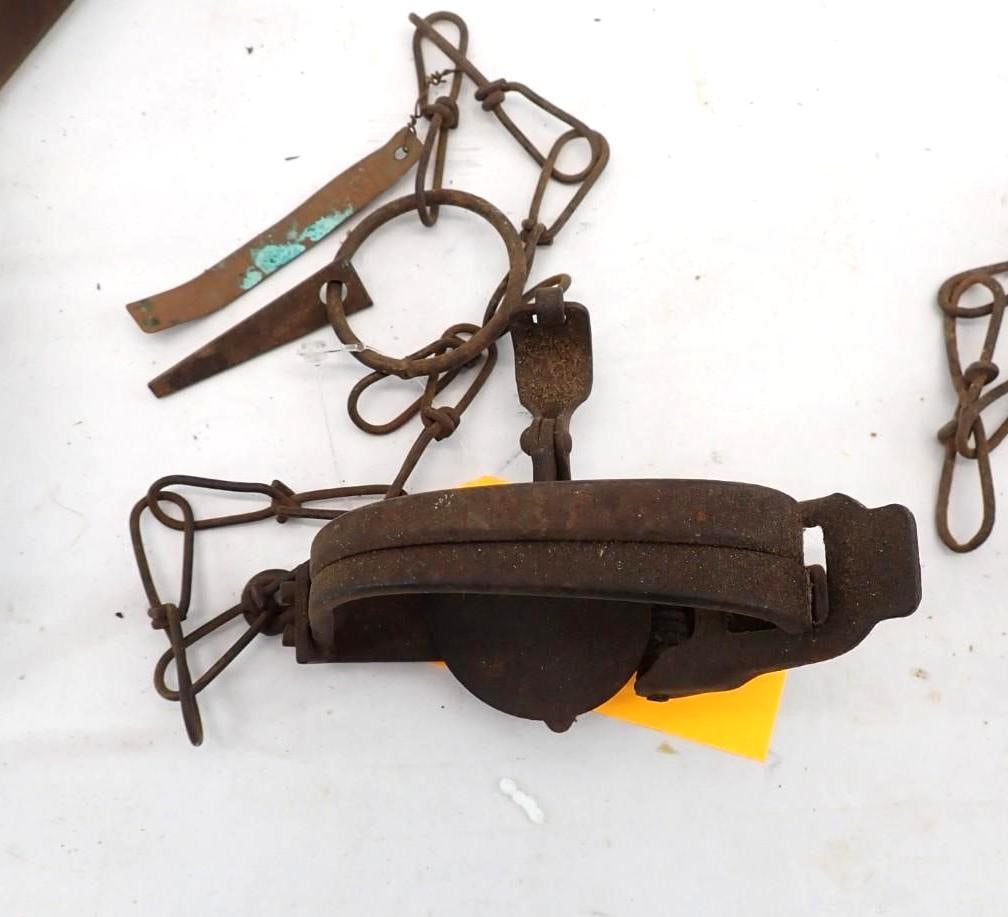 (5) Vintage Traps - 3