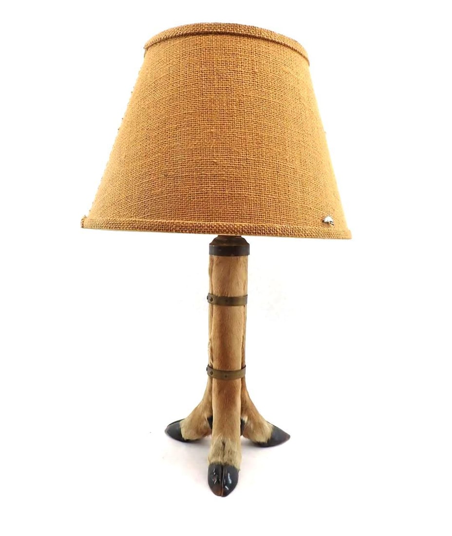 Vintage Deer Hoof Table Lamp: 23" in height