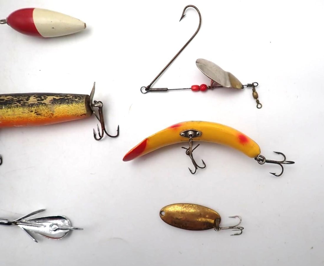 (29) Vintage Fishing Lures - 10