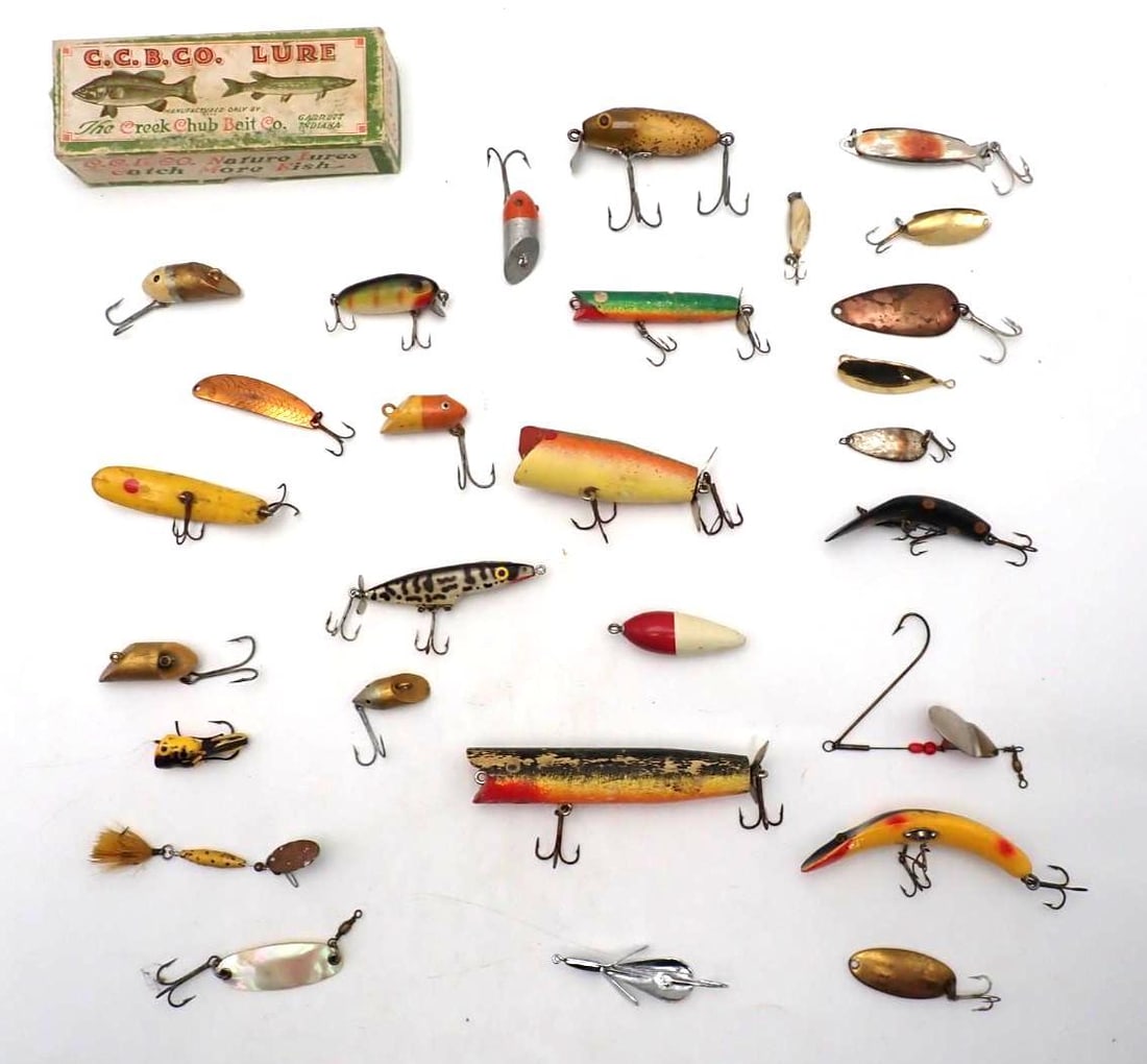 (29) Vintage Fishing Lures (1 of 12)