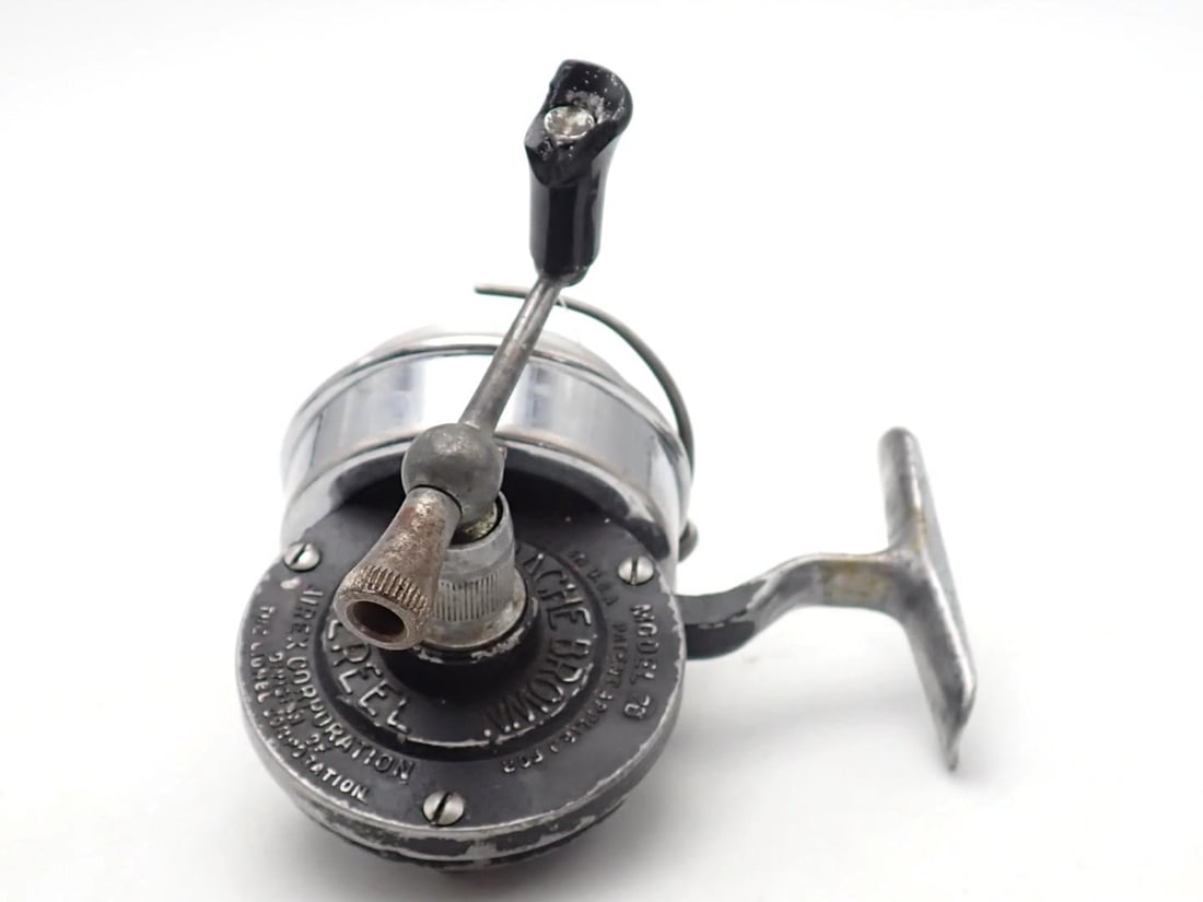 (2) Vintage Spinning Reels - 10