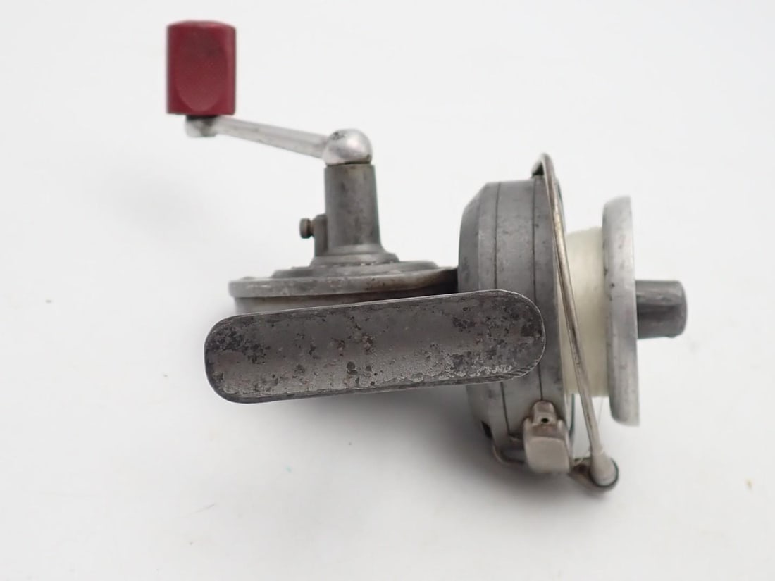 (2) Vintage Spinning Reels - 4