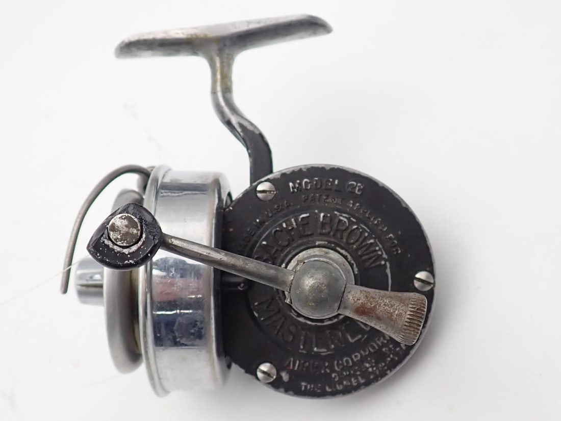 (2) Vintage Spinning Reels - 8