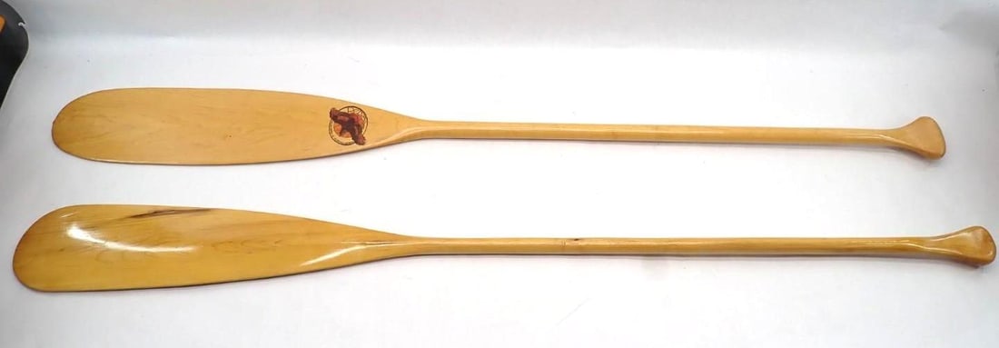 (2) Wood Canoe Paddles (1 of 8)