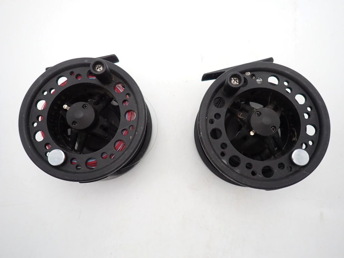 (2) Okuma Cascade CS 7/9 Fly Reels - 2