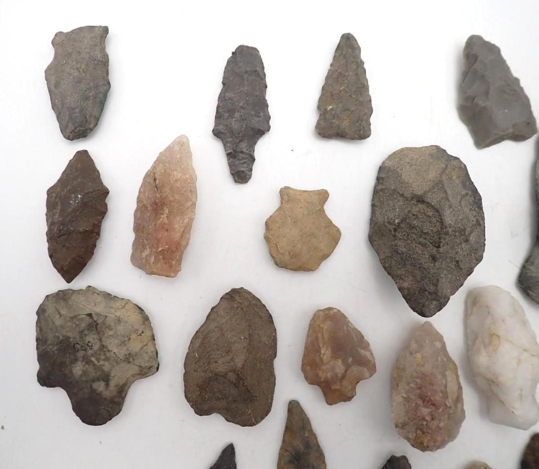 (45 Pc.) Antique American Indian Stone Ax Head & Arrow Heads - 2