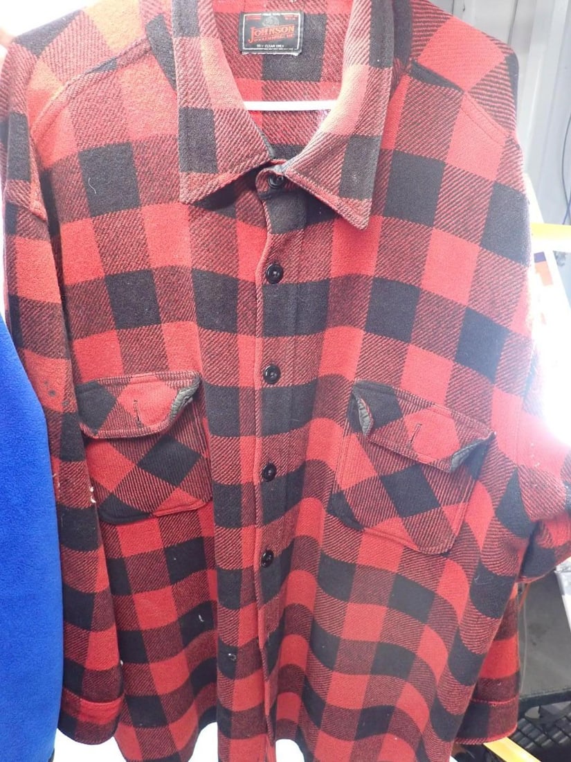 (9) Pcs. Jackets, Shirts & Vests: incl.: vintage Johnson Woolen Mills; mostly XL-XXXL