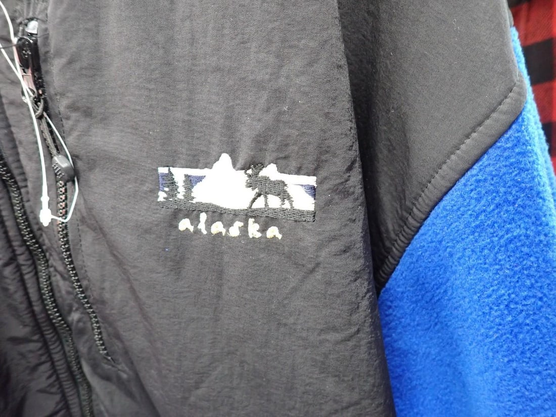 (9) Pcs. Jackets, Shirts & Vests - 5